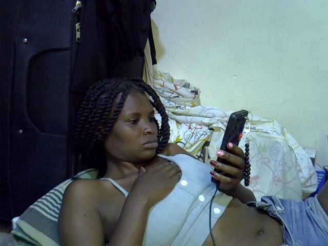 Cute-aliyah live cam on BongaCams