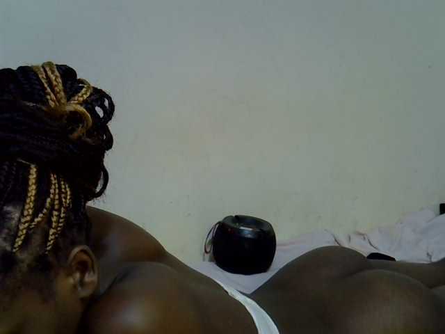 Cute-aliyah live cam on BongaCams
