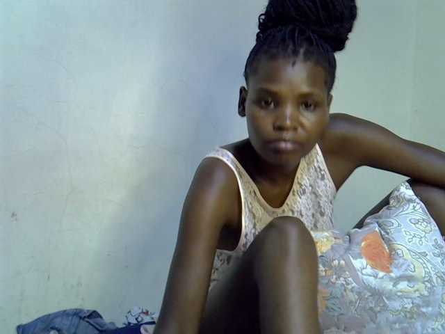 Cute-aliyah live cam on BongaCams