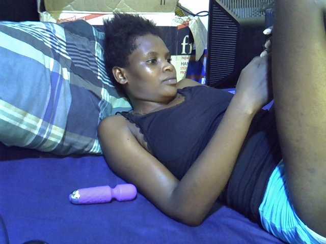 Cute-aliyah live cam on BongaCams