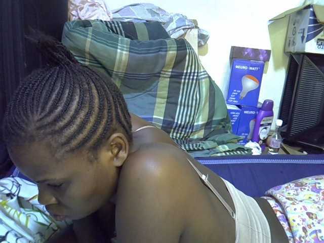 Cute-aliyah live cam on BongaCams