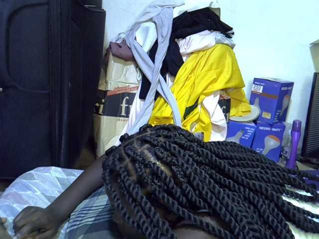 Cute-aliyah live cam on BongaCams