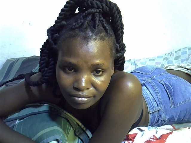 Cute-aliyah live cam on BongaCams