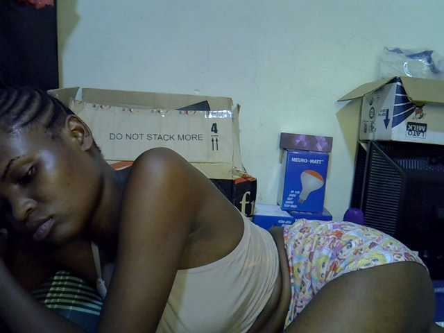 Cute-aliyah live cam on BongaCams