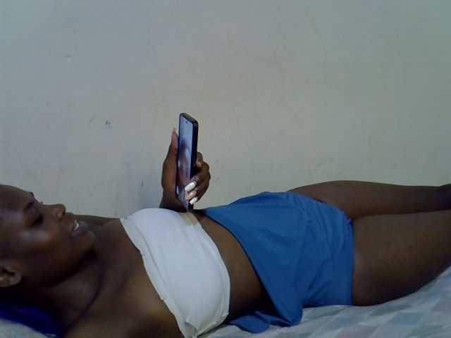 Cute-aliyah live cam on BongaCams