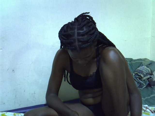 Cute-aliyah live cam on BongaCams