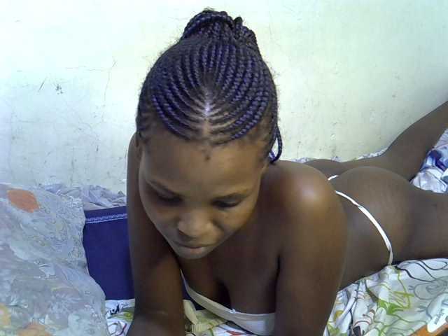 Cute-aliyah live cam on BongaCams