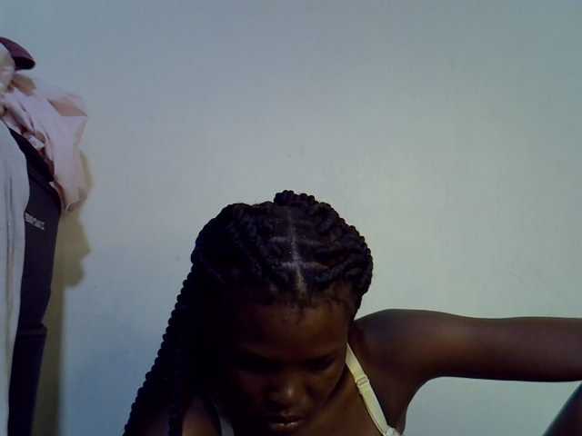 Cute-aliyah live cam on BongaCams