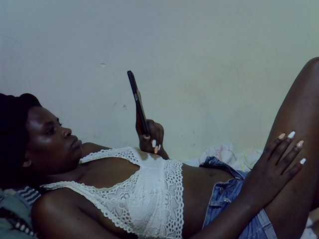 Cute-aliyah live cam on BongaCams