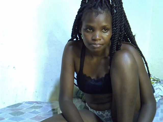 Cute-aliyah live cam on BongaCams