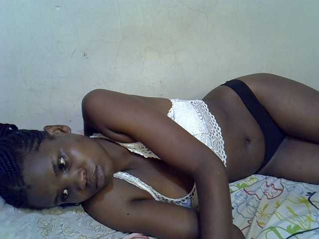 Cute-aliyah live cam on BongaCams