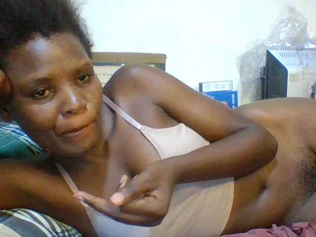 Cute-aliyah live cam on BongaCams