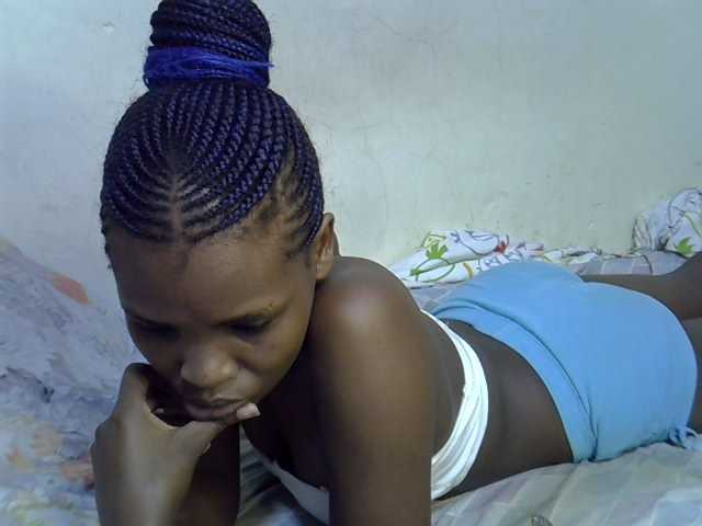 Cute-aliyah live cam on BongaCams