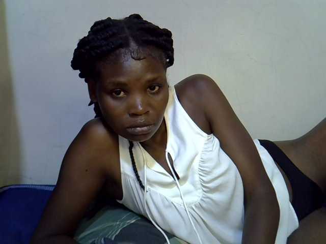 Cute-aliyah live cam on BongaCams