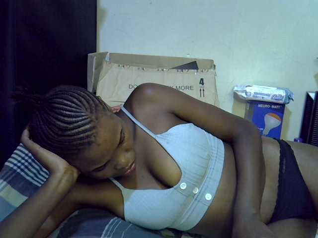 Cute-aliyah live cam on BongaCams