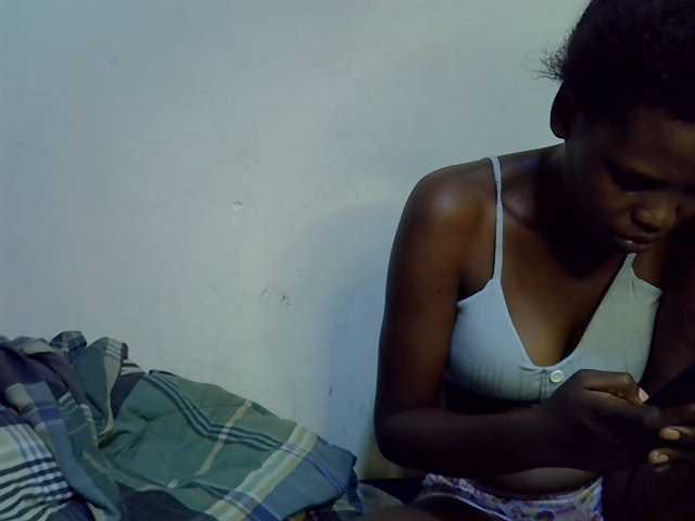 Cute-aliyah live cam on BongaCams