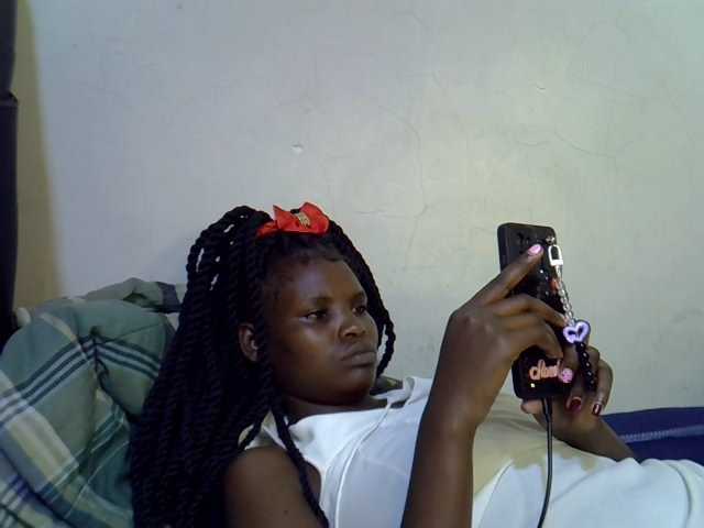 Cute-aliyah live cam on BongaCams
