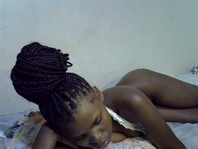 Cute-aliyah live cam on BongaCams