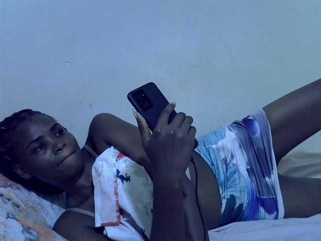 Cute-aliyah live cam on BongaCams