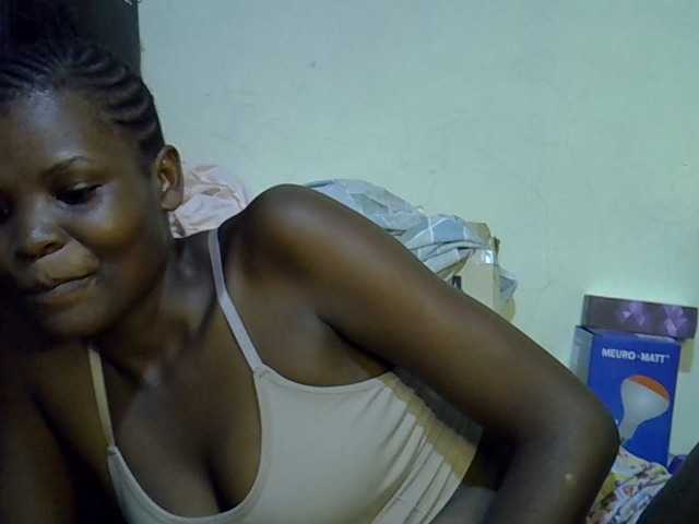 Cute-aliyah live cam on BongaCams