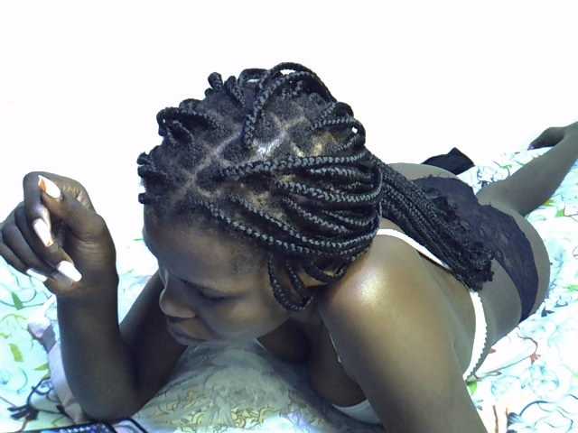 Cute-aliyah live cam on BongaCams