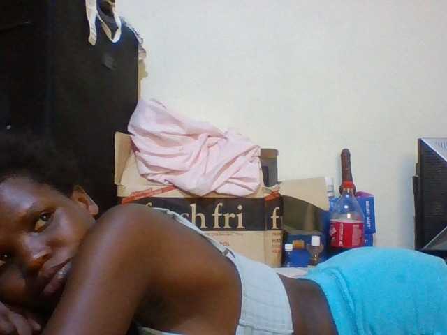 Cute-aliyah live cam on BongaCams