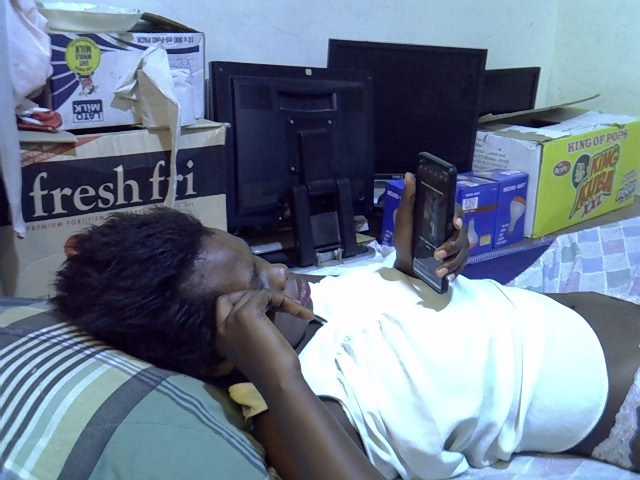 Cute-aliyah live cam on BongaCams