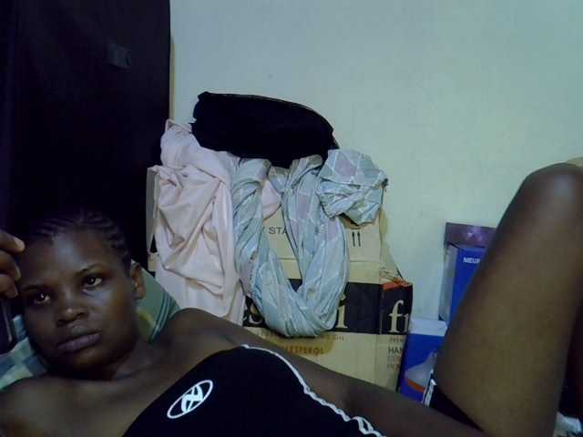 Cute-aliyah live cam on BongaCams