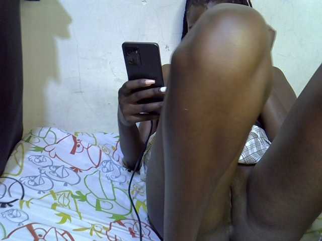 Cute-aliyah live cam on BongaCams