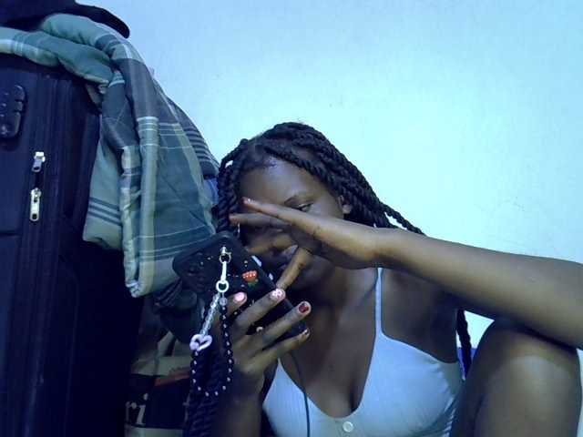 Cute-aliyah live cam on BongaCams