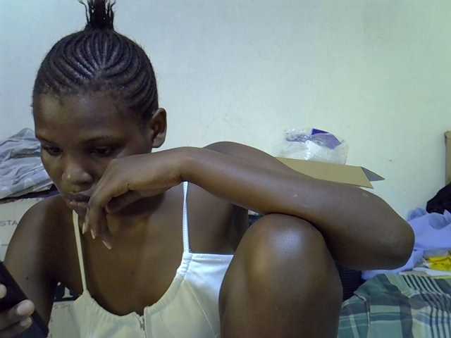 Cute-aliyah live cam on BongaCams