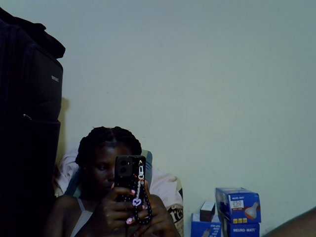 Cute-aliyah live cam on BongaCams