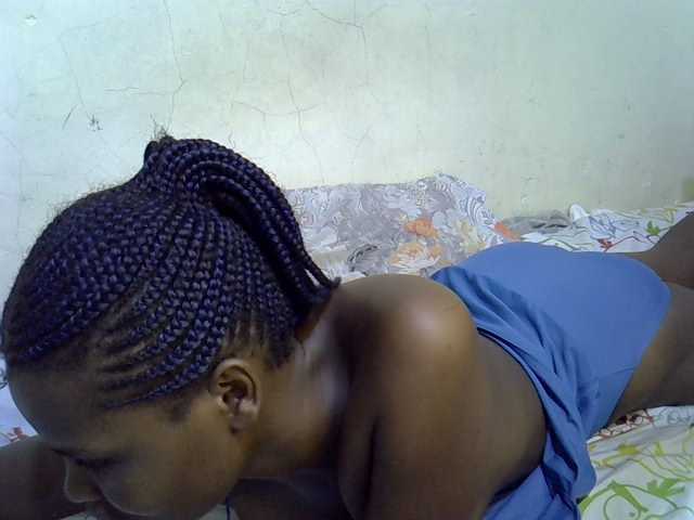 Cute-aliyah live cam on BongaCams