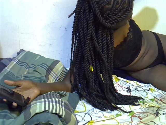 Cute-aliyah live cam on BongaCams