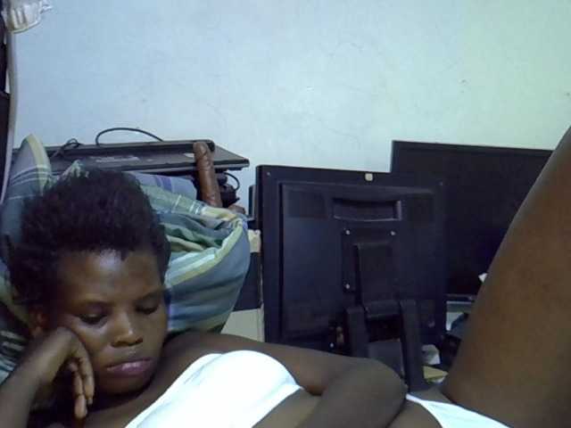 Cute-aliyah live cam on BongaCams