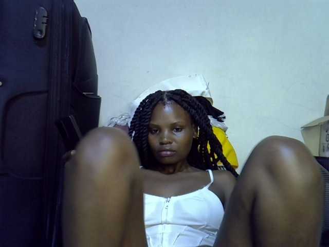 Cute-aliyah live cam on BongaCams