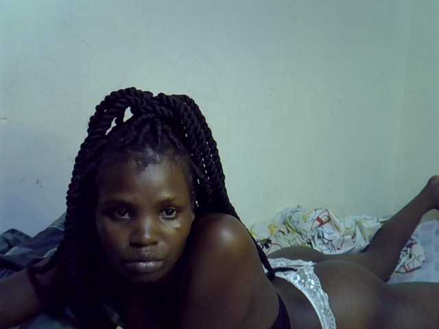 Cute-aliyah live cam on BongaCams