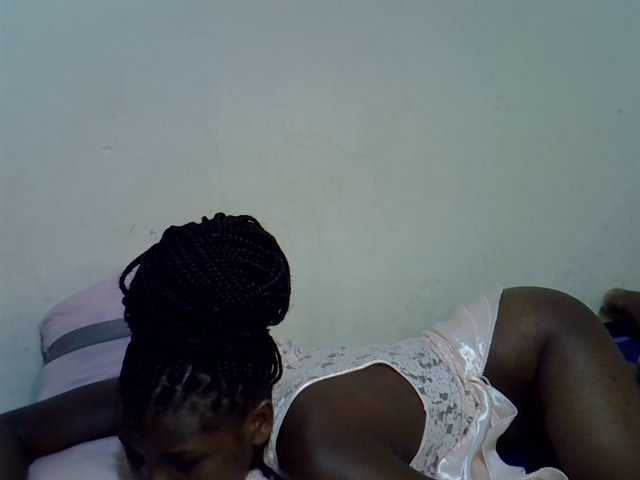 Cute-aliyah live cam on BongaCams