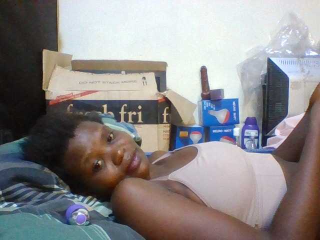 Cute-aliyah live cam on BongaCams