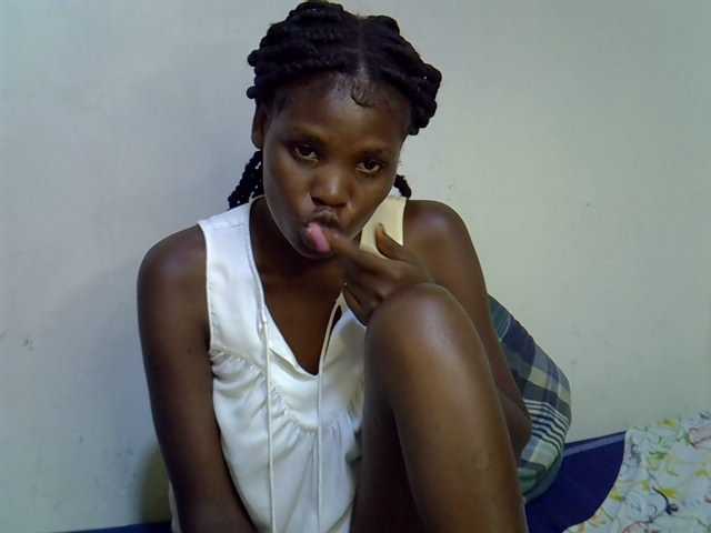 Cute-aliyah live cam on BongaCams