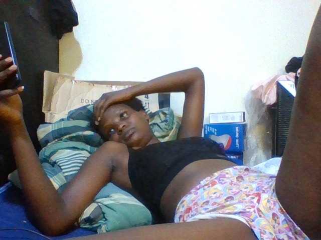 Cute-aliyah live cam on BongaCams