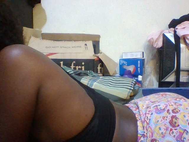 Cute-aliyah live cam on BongaCams