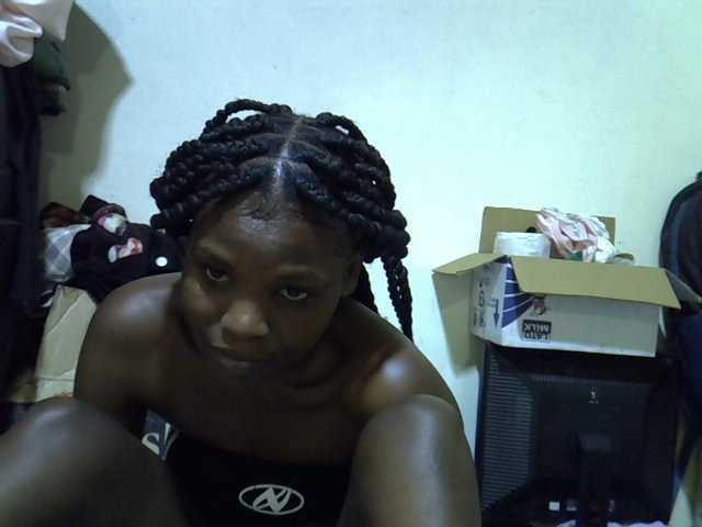 Cute-aliyah live cam on BongaCams