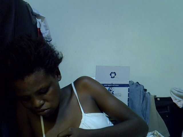 Cute-aliyah live cam on BongaCams