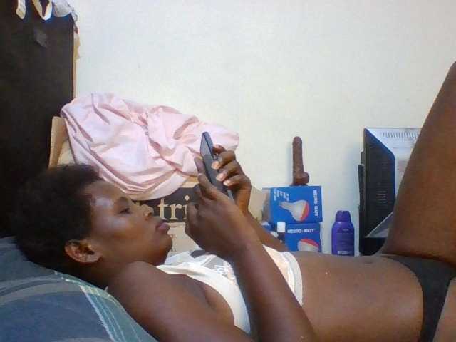 Cute-aliyah live cam on BongaCams