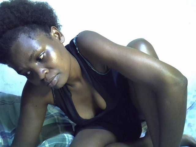 Cute-aliyah live cam on BongaCams