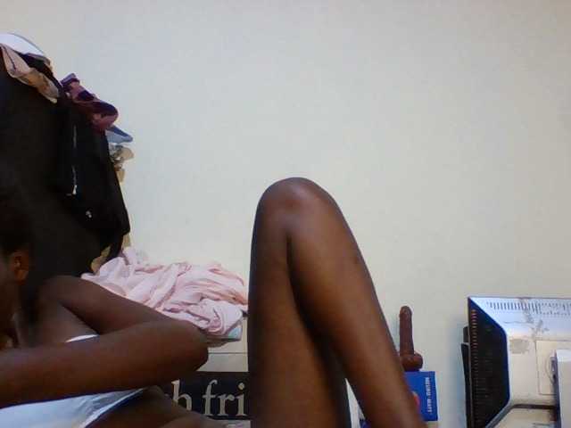 Cute-aliyah live cam on BongaCams