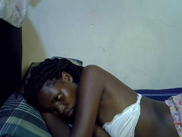 Cute-aliyah live cam on BongaCams