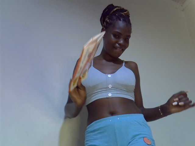 Cute-aliyah live cam on BongaCams