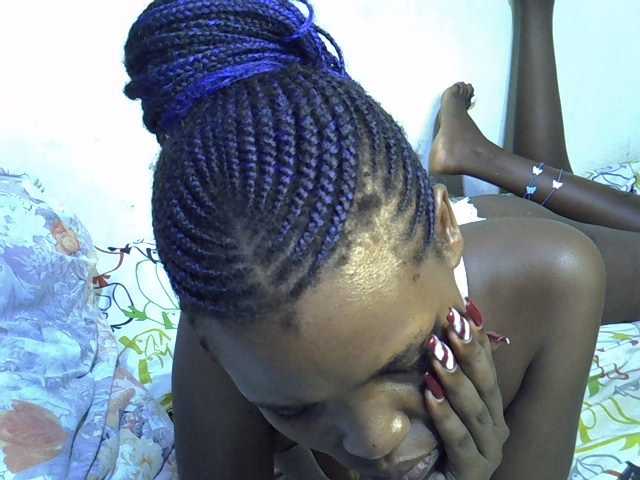 Cute-aliyah live cam on BongaCams